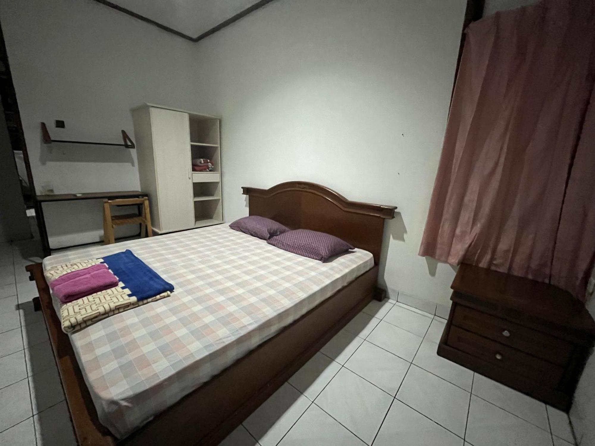 Spot On 94142 Al Fatih Residence Syariah 2 Jakarta Exterior photo